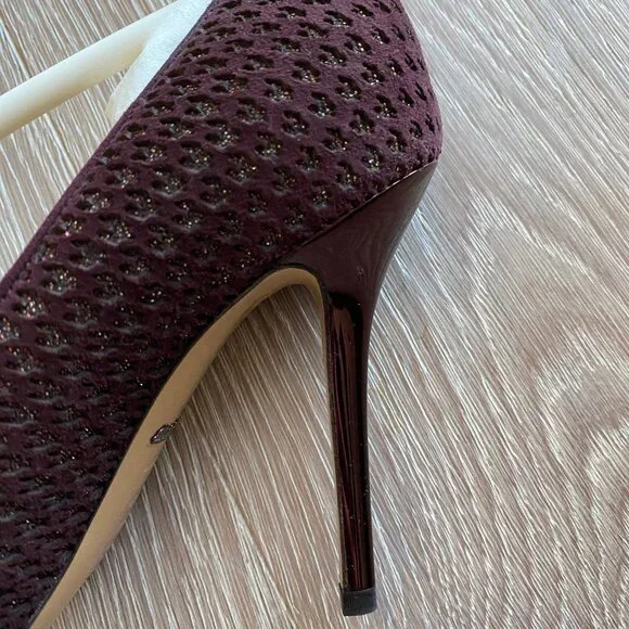 SALVATORE FERRAGAMO Susi Patch Burgundy Suede Pointy Toe Pumps Size 5.5 BNWT
